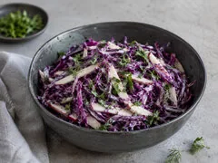 Салат из краснокочанной капусты