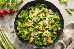 Салат из шпината и щавеля